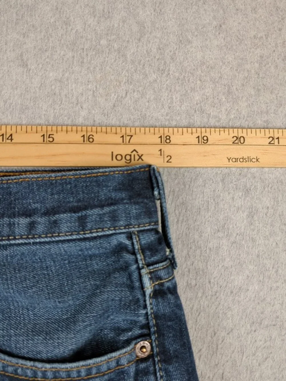Levis levi 527